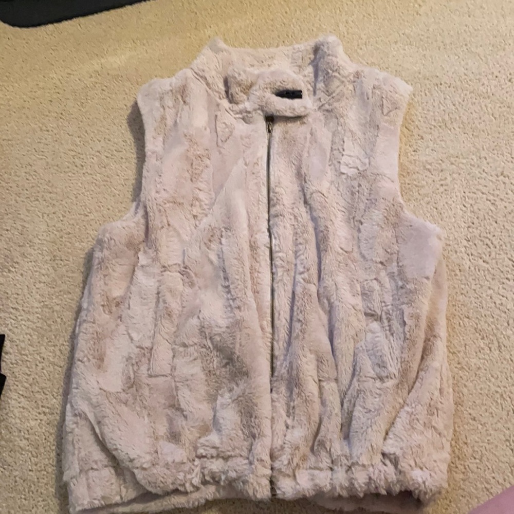 Fuzzy zip up vest